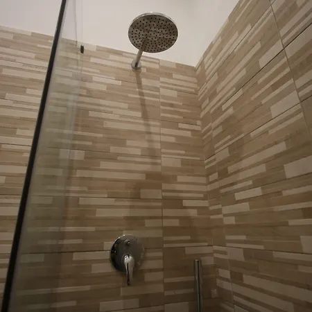 Affittacamere Pisadog 2*